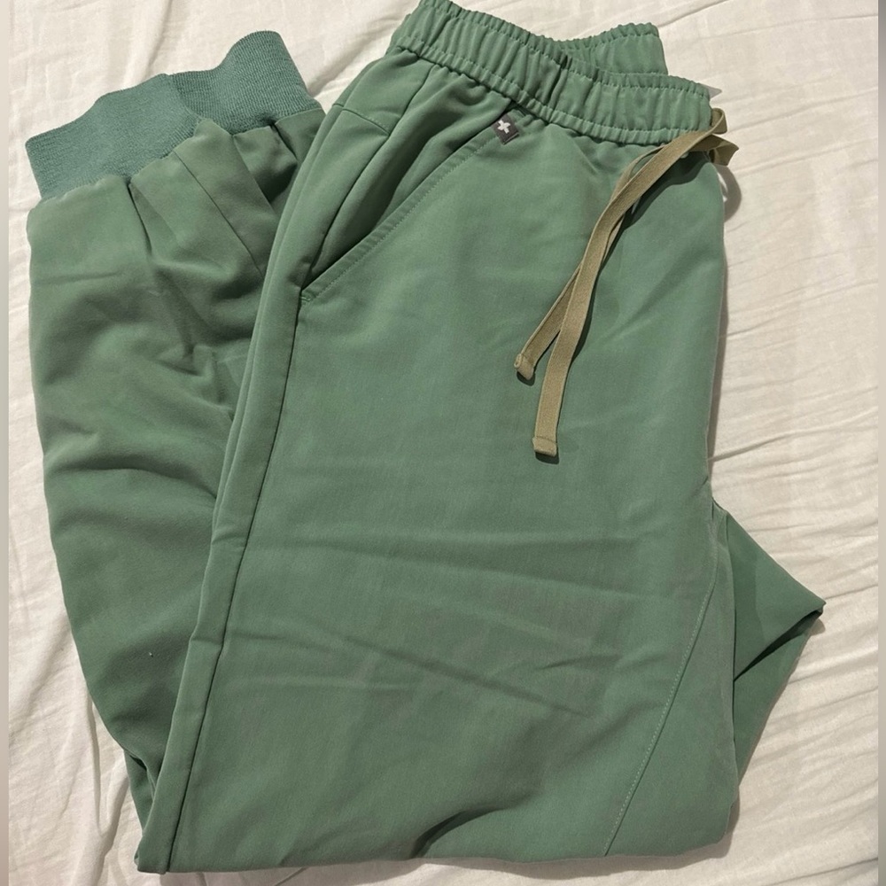 Men’s Figs Jogger Scrubs